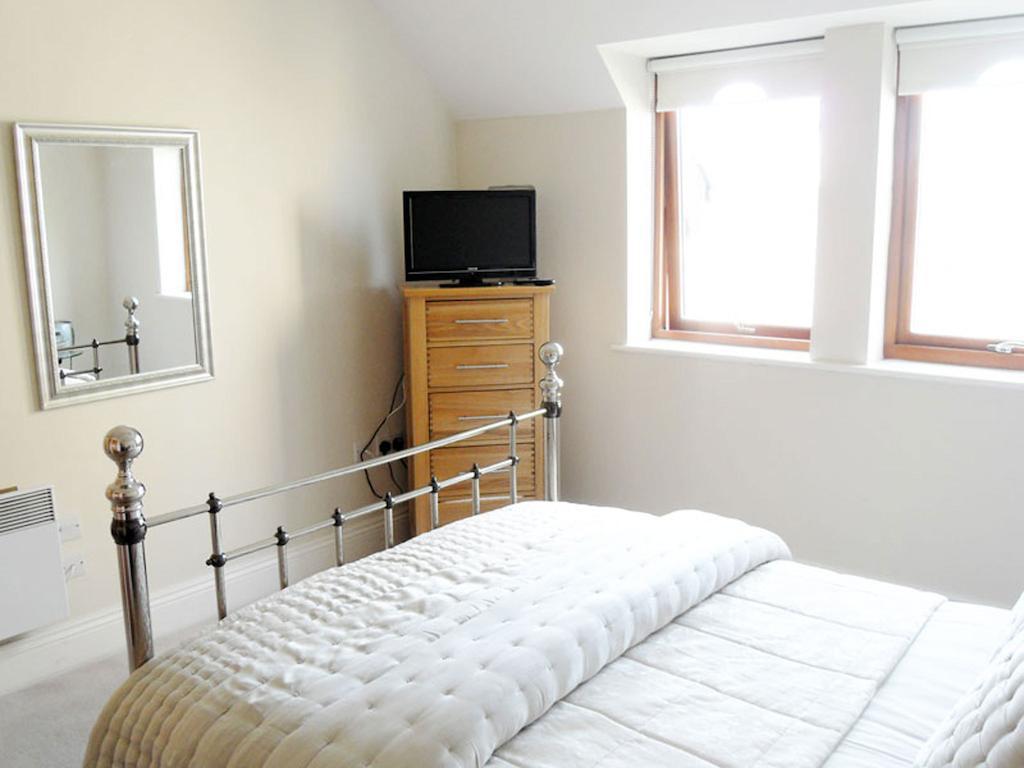 11 Talbot Court Apartment York Room photo